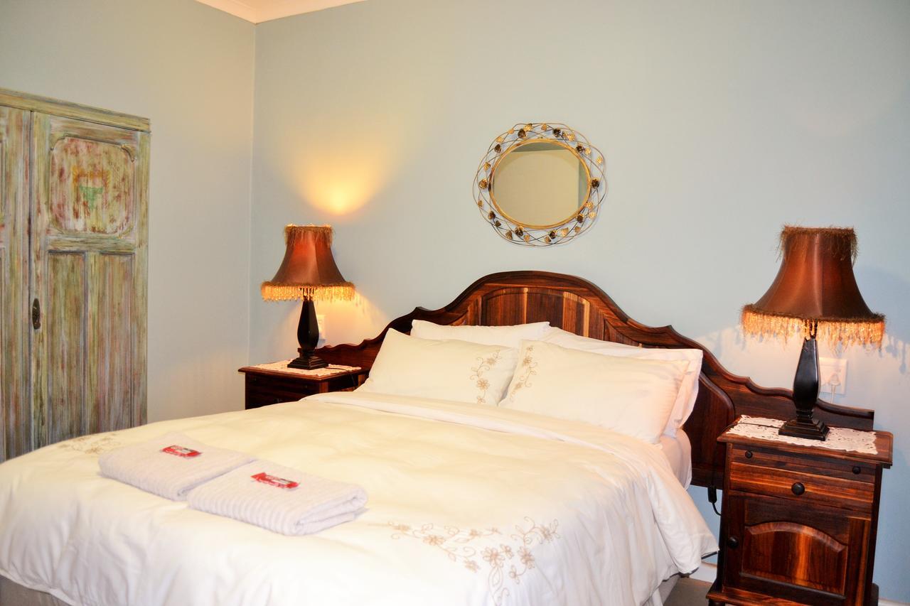 Versailles Self-Catering Веллингтон Экстерьер фото