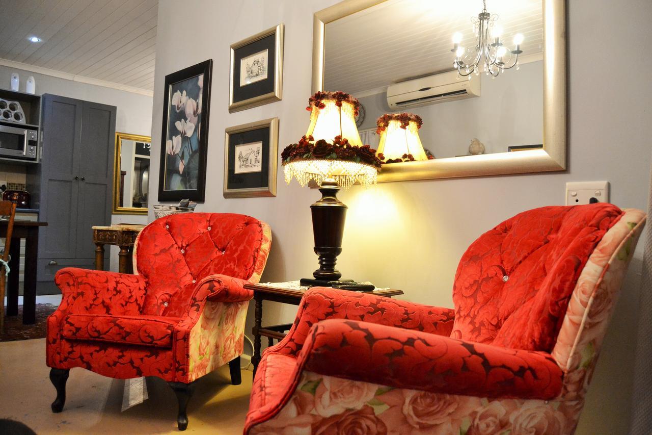 Versailles Self-Catering Веллингтон Экстерьер фото