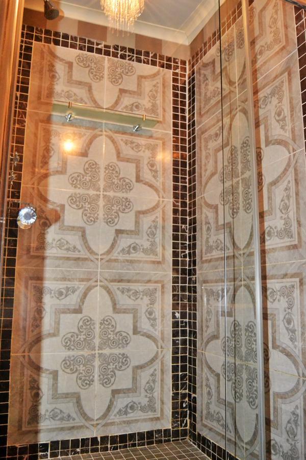 Versailles Self-Catering Веллингтон Экстерьер фото